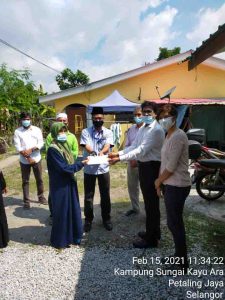 CSR - cheque presentation to lot 886